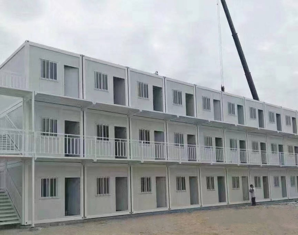 3-х этажный модульный городок